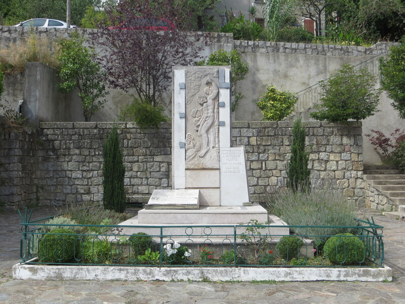 >Monument aux morts des guerres 1914-1918, 1939-1945, guerre d'Indochine et guerre d'Algérie