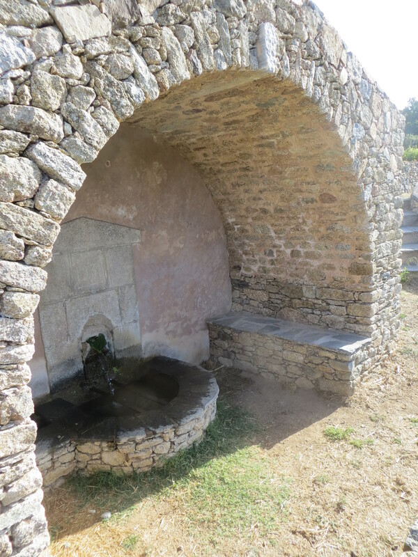Fontaine dite Funtana di u Mustaccione (Cavallaracce)