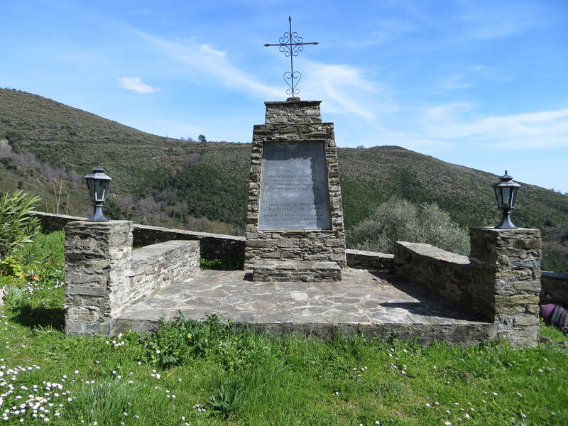 >Monument aux morts