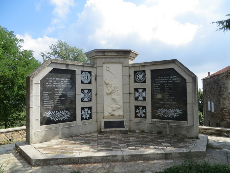 >Monument aux morts des 1914-1918 et 1939-1945