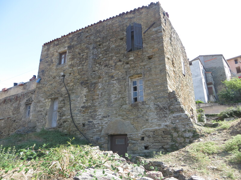 >Maison forte dite u castellu (Pietrera)