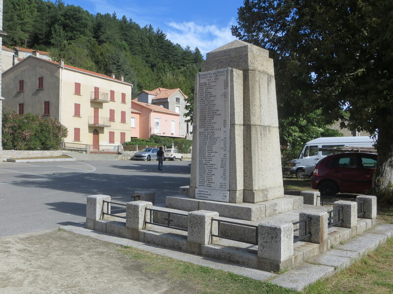 >Monument aux morts des guerres 1870-1871,1914-1918 et 1939-1945
