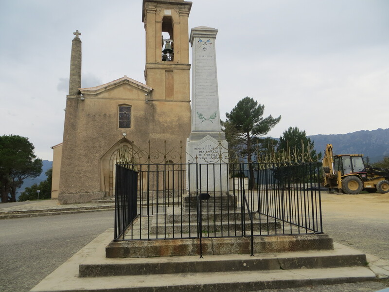 >Monument aux morts des guerres 1914-1918 et 1939-1945