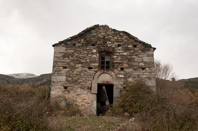 >Ancienne église paroissiale, actuellement chapelle San-Cervone (San Cervonio)